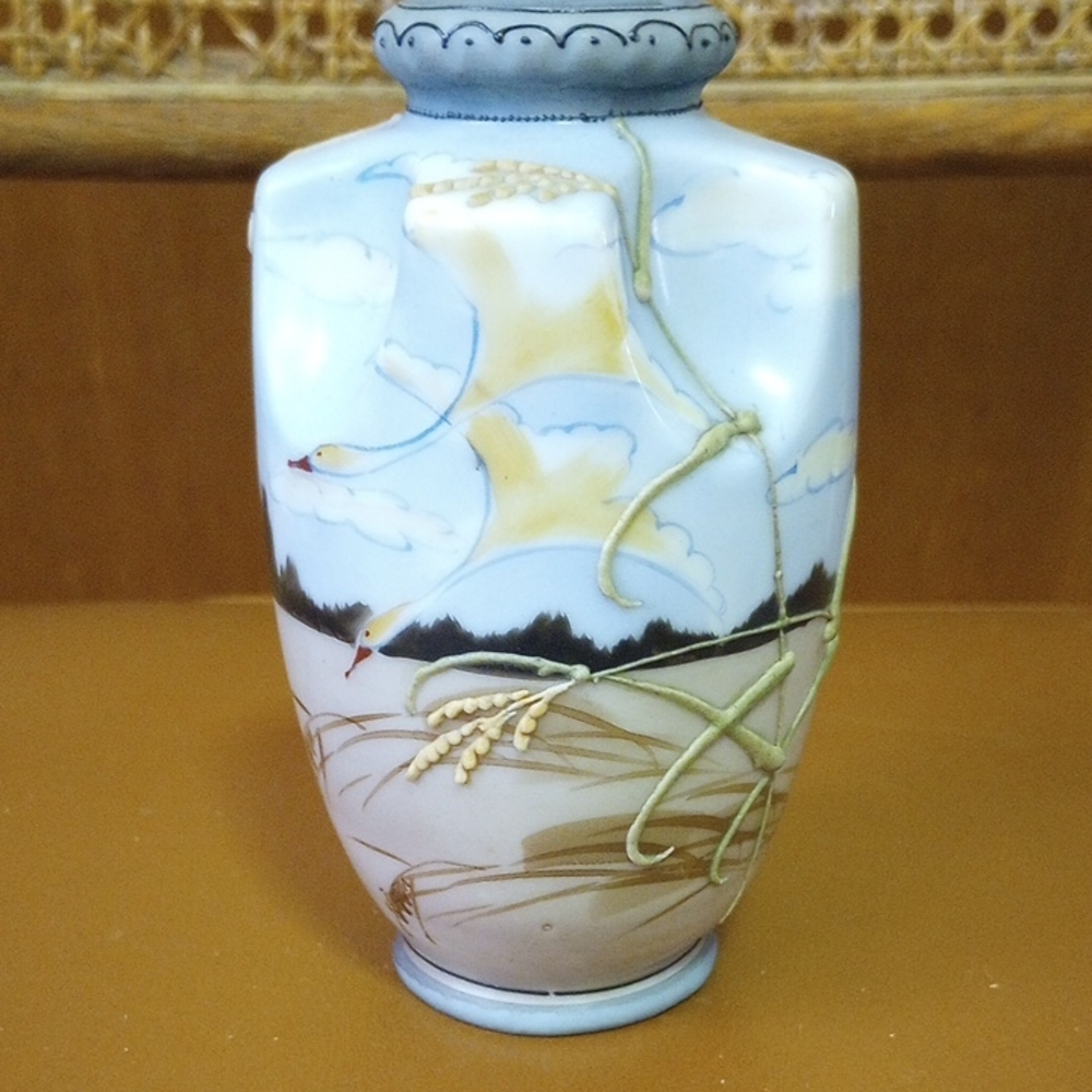 Vintage Hand Painted Nippon Asian Ceramic Vase w/ Birds & Bamboo. Blue Tan White
